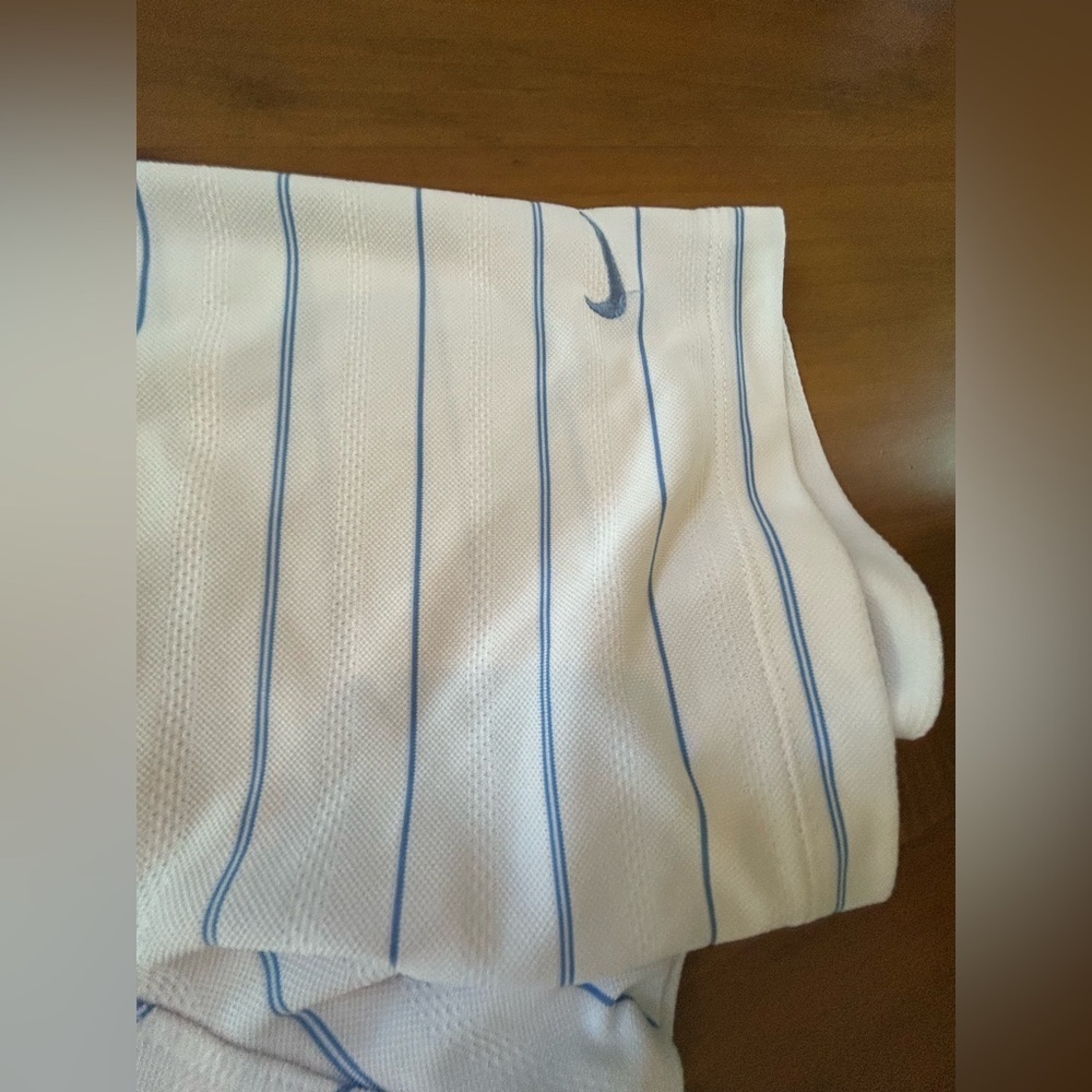 Nike Pro Golf Dri‎ Fit White and Blue Striped Polo - Picture 3 of 6